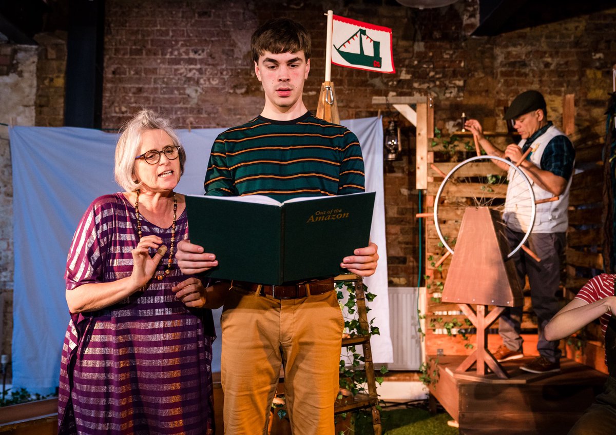 And here we are today in Deptford! I'm not sure the novelty of seeing Quentin Blake's marvellous illustration and knowing I get to bring it to life will ever get old. That said, we now enter our final week of the tour! <a href="/LibrarianTheatr/">Librarian Theatre</a> @QuentinBlakeHQ