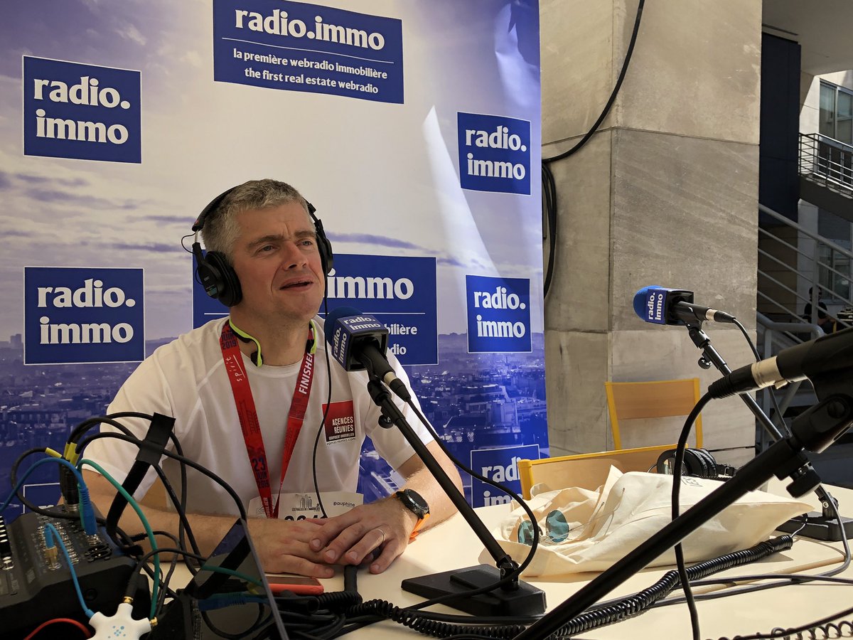 radioimmo's tweet photo. #FDI2019 🎙 Nous continuons les interviews sur le plateau, au cœur du Village des Foulées de l’immobilier 2019. 🔴 #Direct @agences_reunies @groupevaloptim #Master246 #ParisDauphine https://t.co/toenPDKSuT