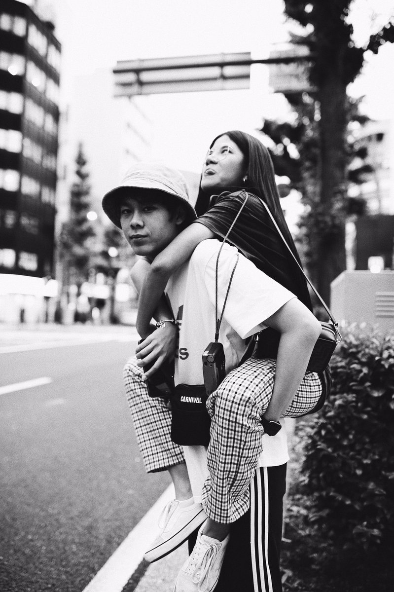 fhaarraariiii's tweet image. หาให้เจอนะคนที่ทำให้รู้สึกว่า

เลือกได้อีกกี่ครั้ง
ก็จะยังเลือกคนๆเดิม

🌺🖤