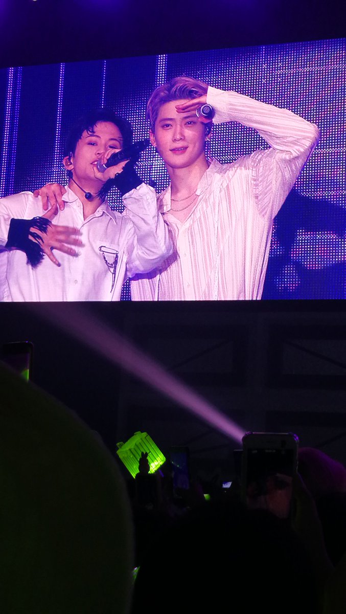hotteokworld's tweet photo. JaeMark #NCT127_NEOCITYinBKKDay3 https://t.co/7DrQi0DF2B