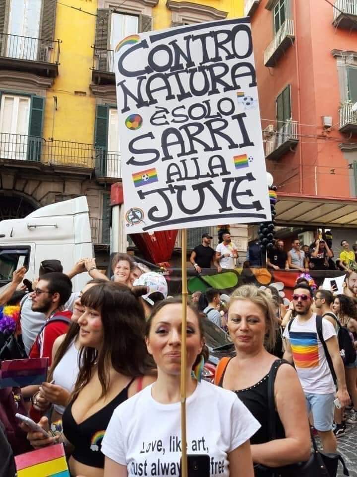 Pride u Napulju - jedino šta je protuprirodno je Sarri u Juventusu. 😂