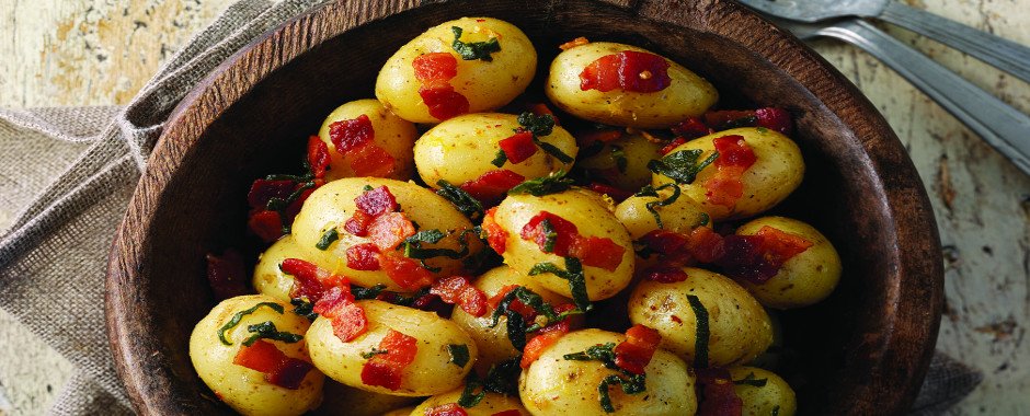 Albert_Bartlett's tweet photo. Did you know our website is packed with delicious recipes like this one below, ideal for your #CornishPotatoes this season 😍🥔?
Simply visit our recipes page and search for 'Cornish'🖱.
📸 tag us or use #AlbertBartlett in your creations.
https://t.co/zf0MRwIZgI https://t.co/AbRX2zzQ3s