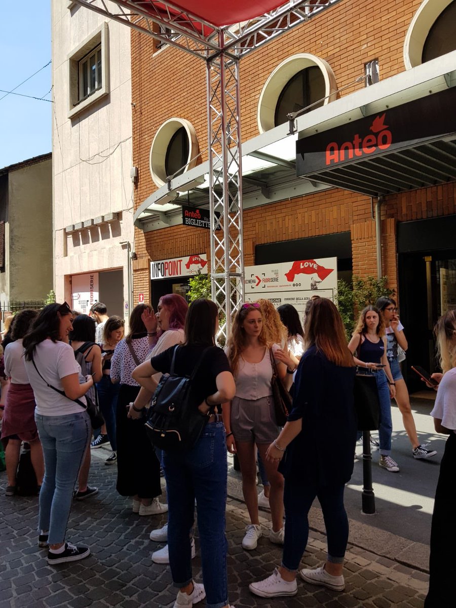 fuoricinema's tweet photo. Grande attesa per i protagonisti di @Skam_Italia in arrivo a #fuoricinemafuoriserie per parlare di amore gender e diversità con i protagonisti di #lovemegender #lovemestranger @chiarafrancini | ore 14 in Arena - Chiostro dell’Incoronata https://t.co/DVn8wvjxqy