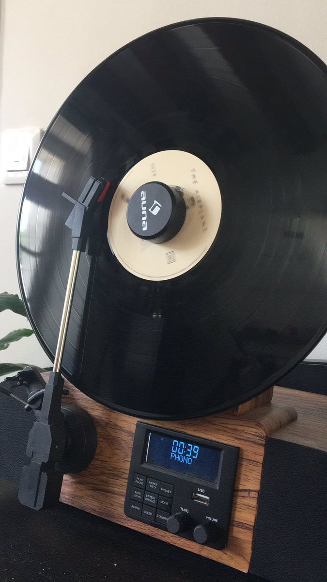 GroGodichon's tweet image. Avec un temps comme ça on aurait presque envie de build des castles in da sky avec @TheAirplaneBand