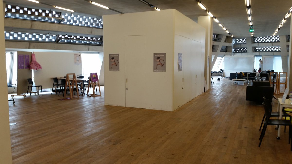 IP_SAS's tweet photo. The calm before the storm. Day 2 of Moving Humans starts at 12pm. Come and see us om the 5th floor of the Tate Modern. #TateExchange #MovingHumans https://t.co/eX4etbS8co