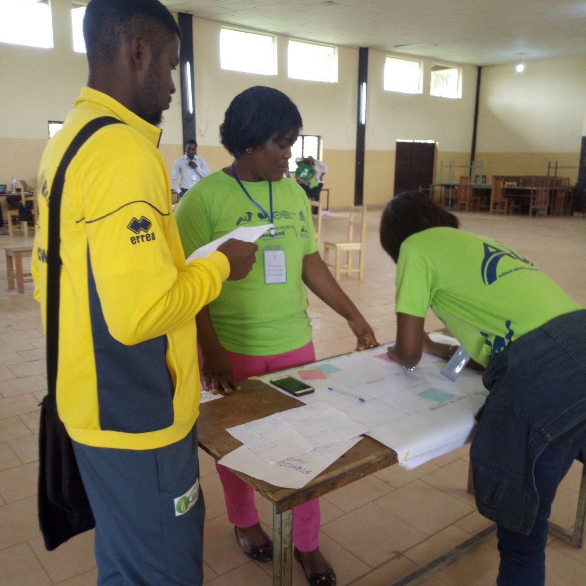 The business model canvas take form here at startup weekend sustainable #Ebolowa .
#MySustainableRevolution #GSWSR