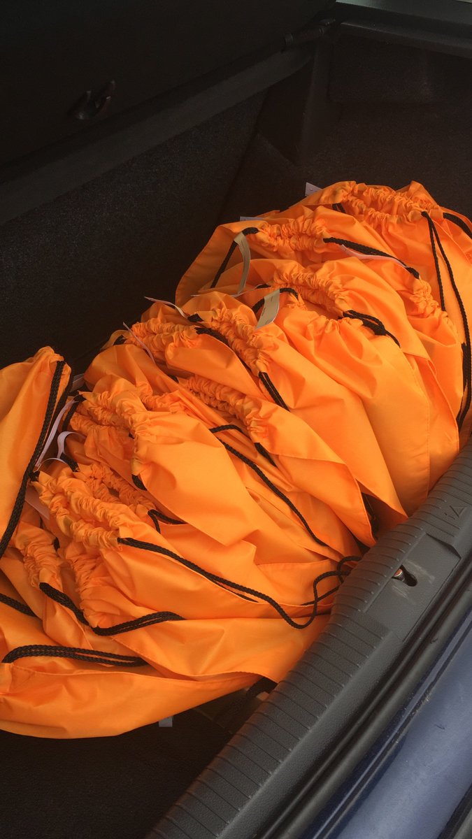 Busy weekend for the LTC team 💪 Our #summerprogramme has officially started. We have had three big arrivals this weekend all the way from Spain, Italy and Saudi Arabia. Keep and eye out for our orange bags! 🎒#LTC #learnEnglish #summercamp #Britishexperience