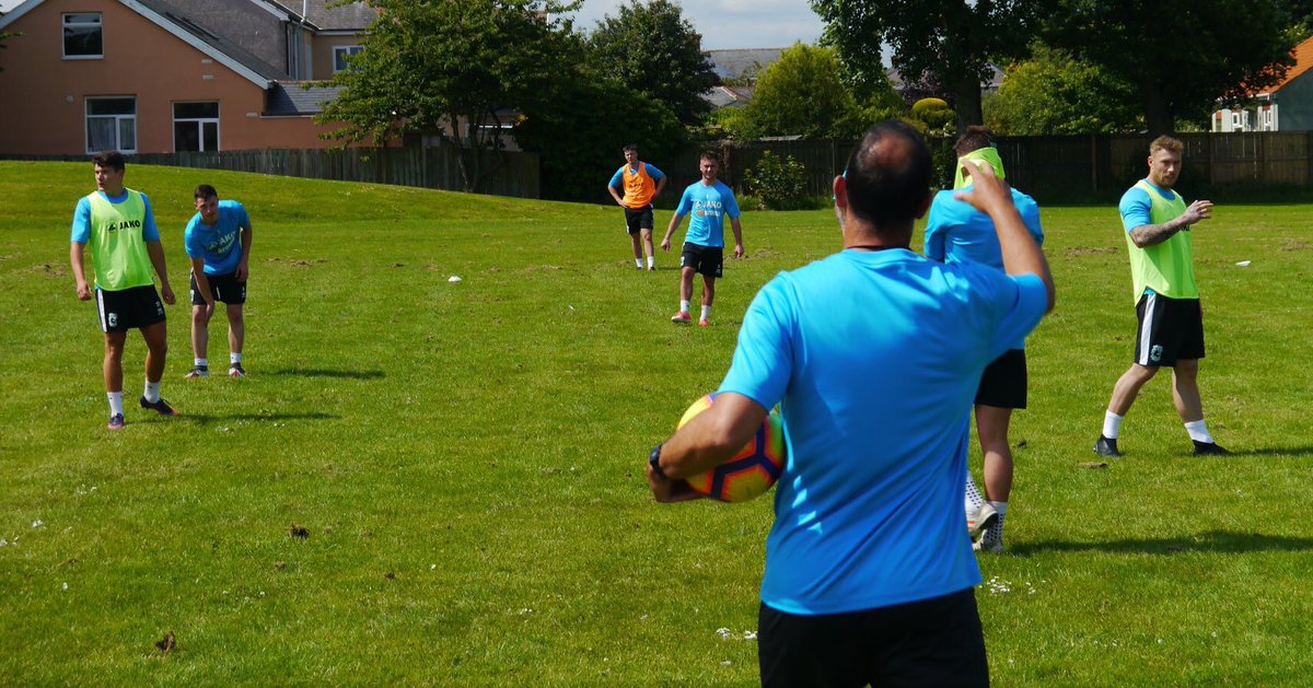 Blyth_Spartans's tweet photo. 📸 The (new) boys are back in town! 

Lee Clark, Paul Stephenson and Gary Neasham were all in attendance as the players returned for pre-season on Saturday. 

Photos here: https://t.co/LdTQERYhT0

#ClarkyIsASpartan #HowayBlyth https://t.co/G8ou2POdaD