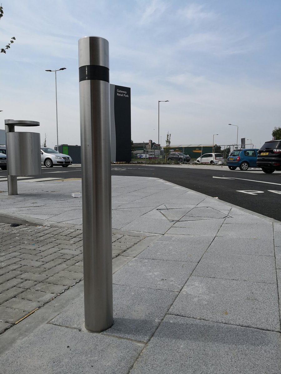 johnnystorm's tweet photo. No bollard should be made to work a double shift carrying a bin just to get by.
#livingwage #honestpayforhonestwork
#wba #WorldBollardAssociation
@WorldBollard https://t.co/azxak0p0mm