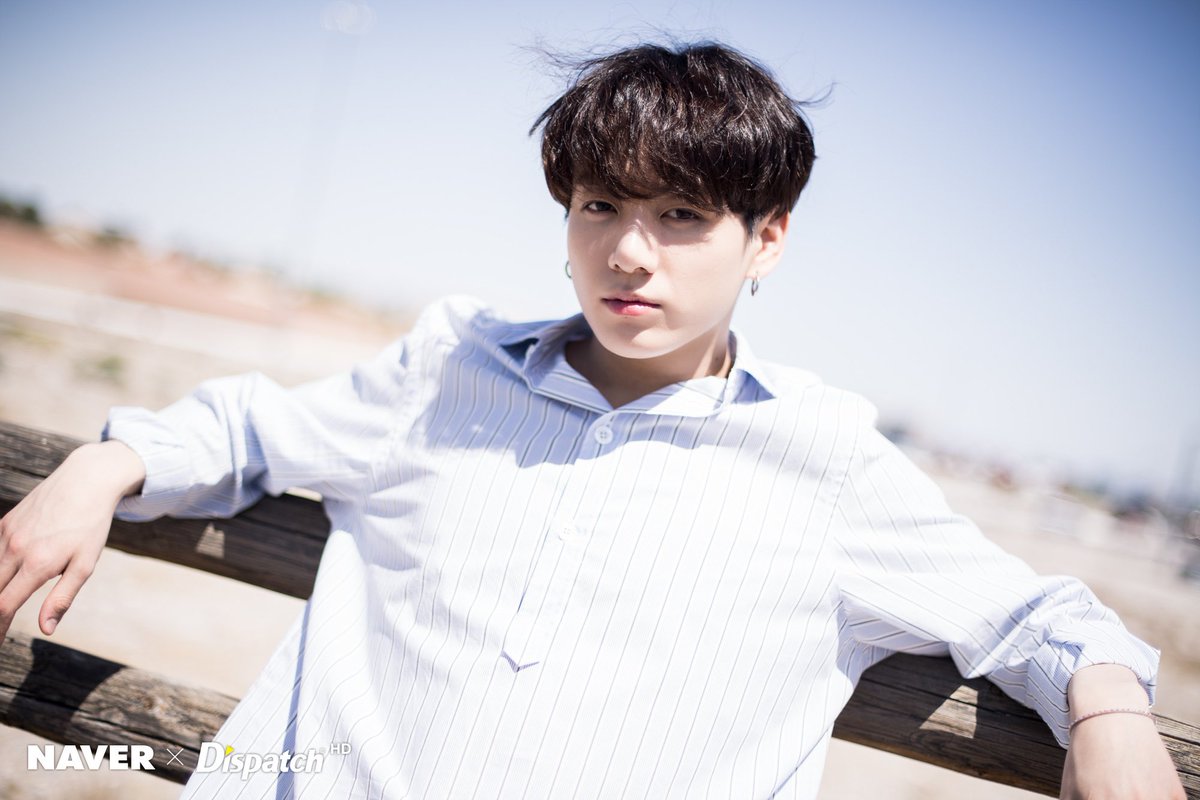 ngMLin1's tweet photo. Vlive x Dispatch ❤

@BTS_twt #JUNGKOOK #BTS #BANGTAN #방탄소년단 https://t.co/79sjIe4yFO
