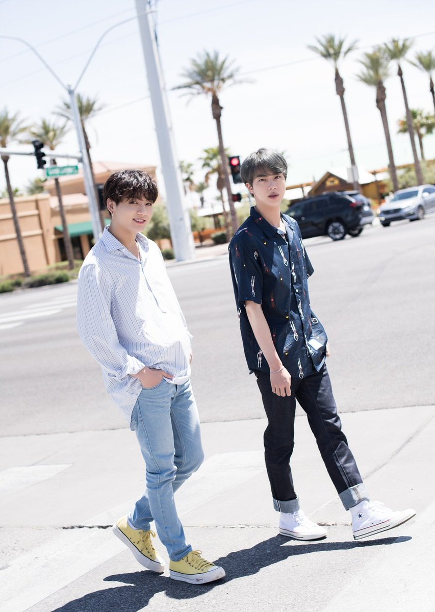 ngMLin1's tweet photo. Vlive x Dispatch ❤

@BTS_twt #JUNGKOOK #BTS #BANGTAN #방탄소년단 https://t.co/79sjIe4yFO