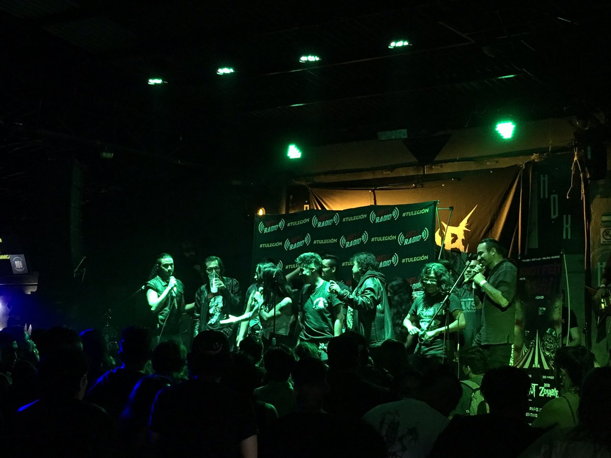 ExpansionRadial's tweet photo. Ayer en el @hdxcircusbar se dio inicio a las presentaciones que nos encaminarán al @knotfestmexico & @forcefestival 2019. Con la participación de @strikemaster666 @VulgarAddiction @Thrashsteel y #BlindRaven https://t.co/NDFgmWPCh0