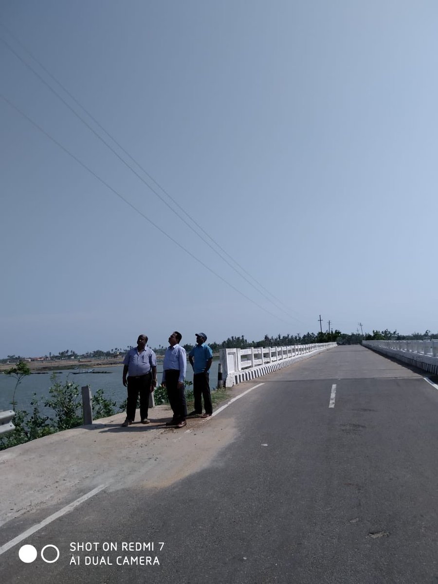 FaniRestoration's tweet photo. 11 KV Satapada Trunk fdr(22km) stringing completed after linking Dahikhia bridge today.#FaniRestoration https://t.co/2HuQNYuQTO