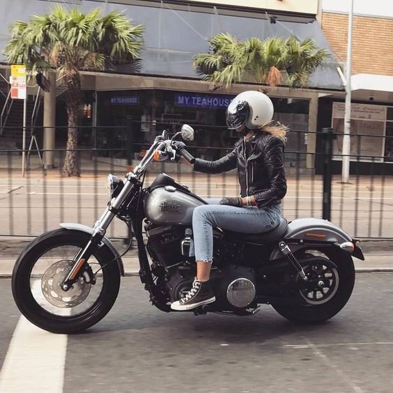 LadyHellana's tweet photo. Have A Great Sunday Peeps🏍👌⚘ https://t.co/oURRGnck3Z