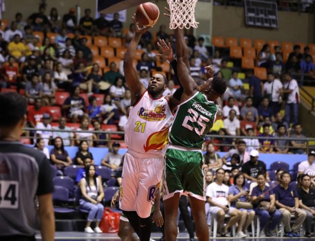 Rey Nambatac, Denzel Bowles helpRain or Shine survive Columbian in OT sports.inquirer.net/354260/rey-nam…