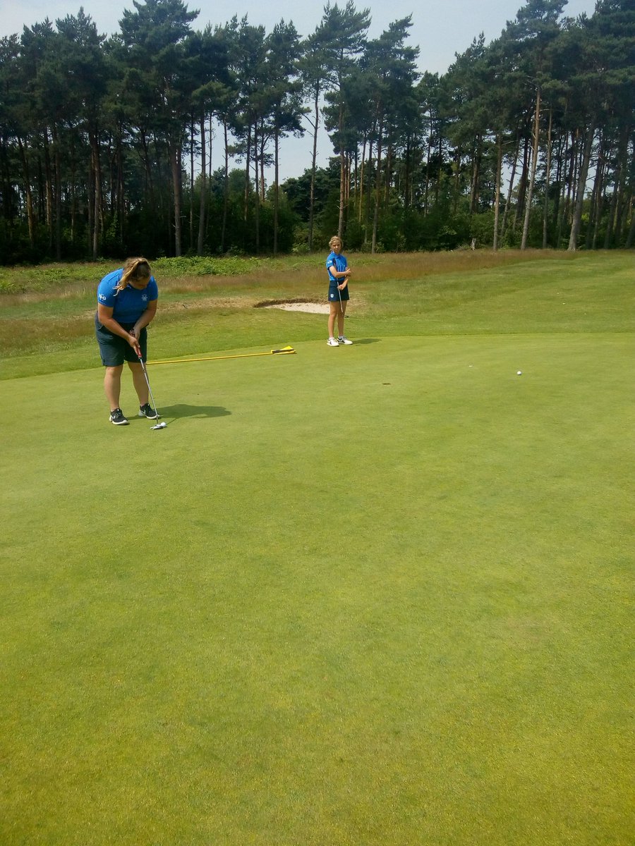 slcgagolf's tweet photo. 1st team girls training getting ready for East Region County Match Week. Looking very smart in their new kit. @PurdisHeathGolf @IanScottGolf #Suffolk #Golf https://t.co/aNk2OSsn8J
