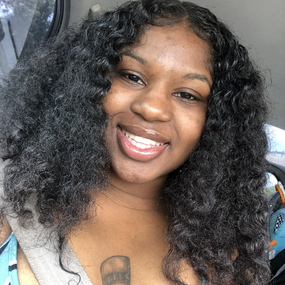 unique_ass_name's tweet photo. Beauty is whatever you THINK it is ❤️
Sometimes we think to much on other ppls beauty .
#selfie #SundayMotivation
#melaninpoppin https://t.co/gIlnZ3jPim