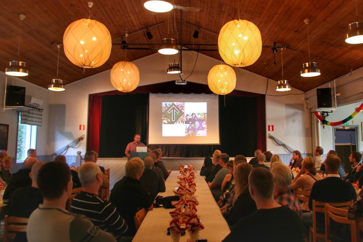 I den här artikeln listar vi några lokaler som göteborgstraktens nazister använt till sin verksamhet. Ofta hyr de in sig under falska premisser, och vi vill uppmana till att kolla en extra gång om det känns misstänksamt.

#antifa #svpol #bygdegårdar #gbg
 
antifa.se/2019/06/23/afa…