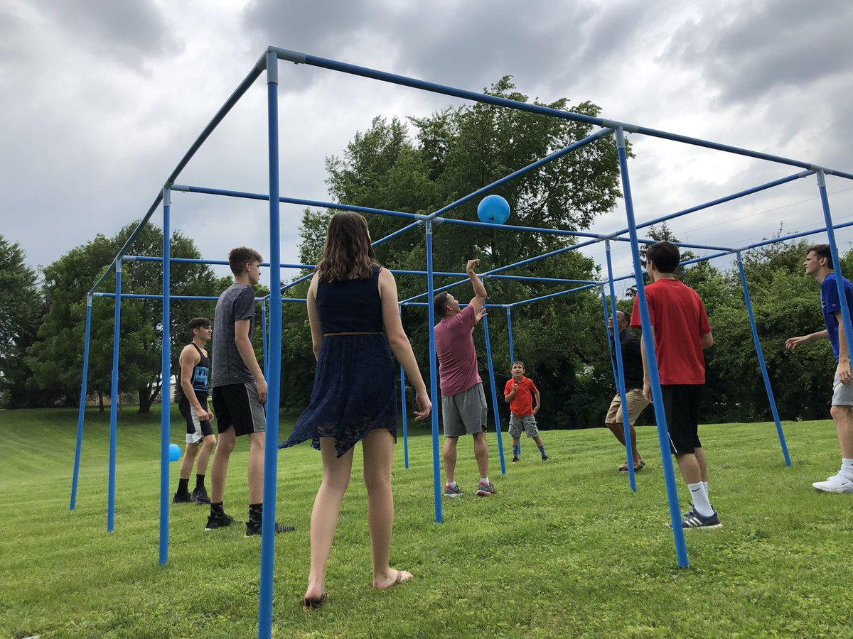 9 Square in the Air tweet media