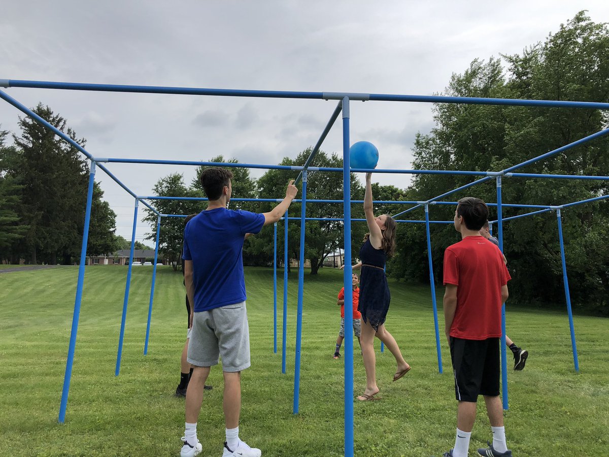 9 Square in the Air tweet media