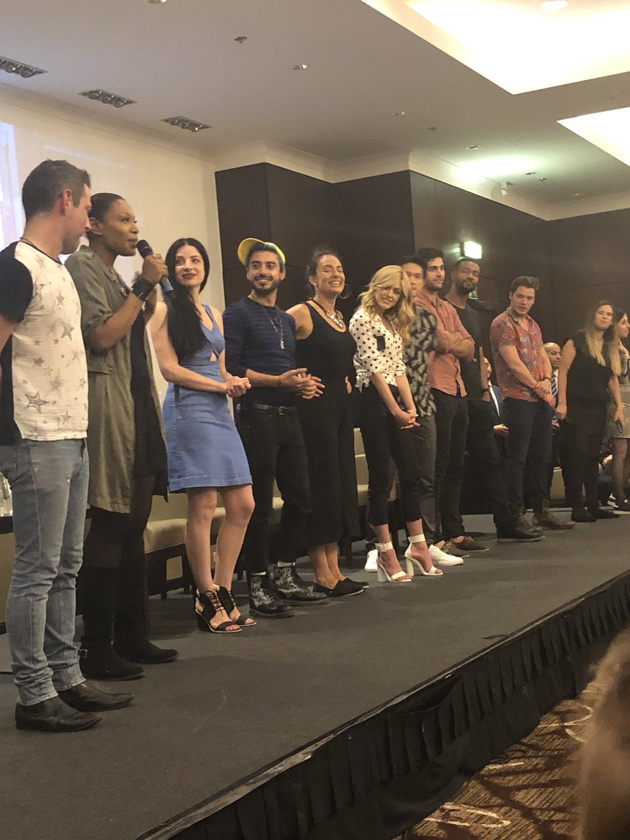 baneandlewis's tweet image. Some photos from the closing ceremony! #THOSbe #Shadowhunters