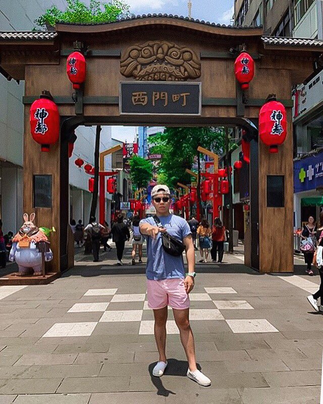 utsamgc's tweet photo. Our VP of standards, Brian Chen, of Gamma Beta!
📍Taiwan
.
Make sure to check out the chapters in MGC and ask them how you can rush this fall! 🔸🔷
.
.
.
#UTSA #UTSAgreeklife #utsagogreek #utsa23 #rushmgc #utsagreeks #birdsup https://t.co/w4PFNS6l7J