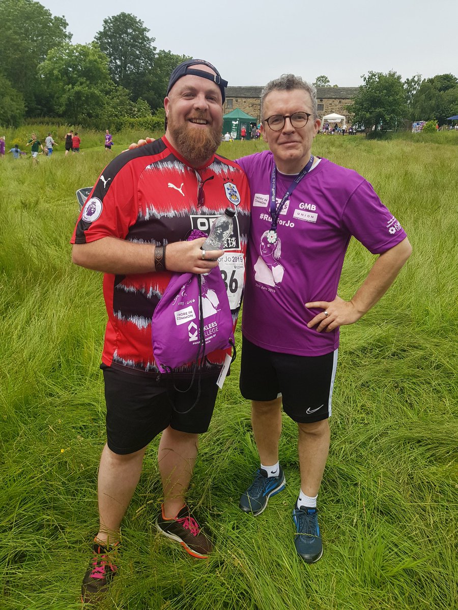 Had the pleasure of a brief chat with @tom_watson today. Didn't really discuss politics. Talked about sugar and #htafc

Lovely man. #RunForJo