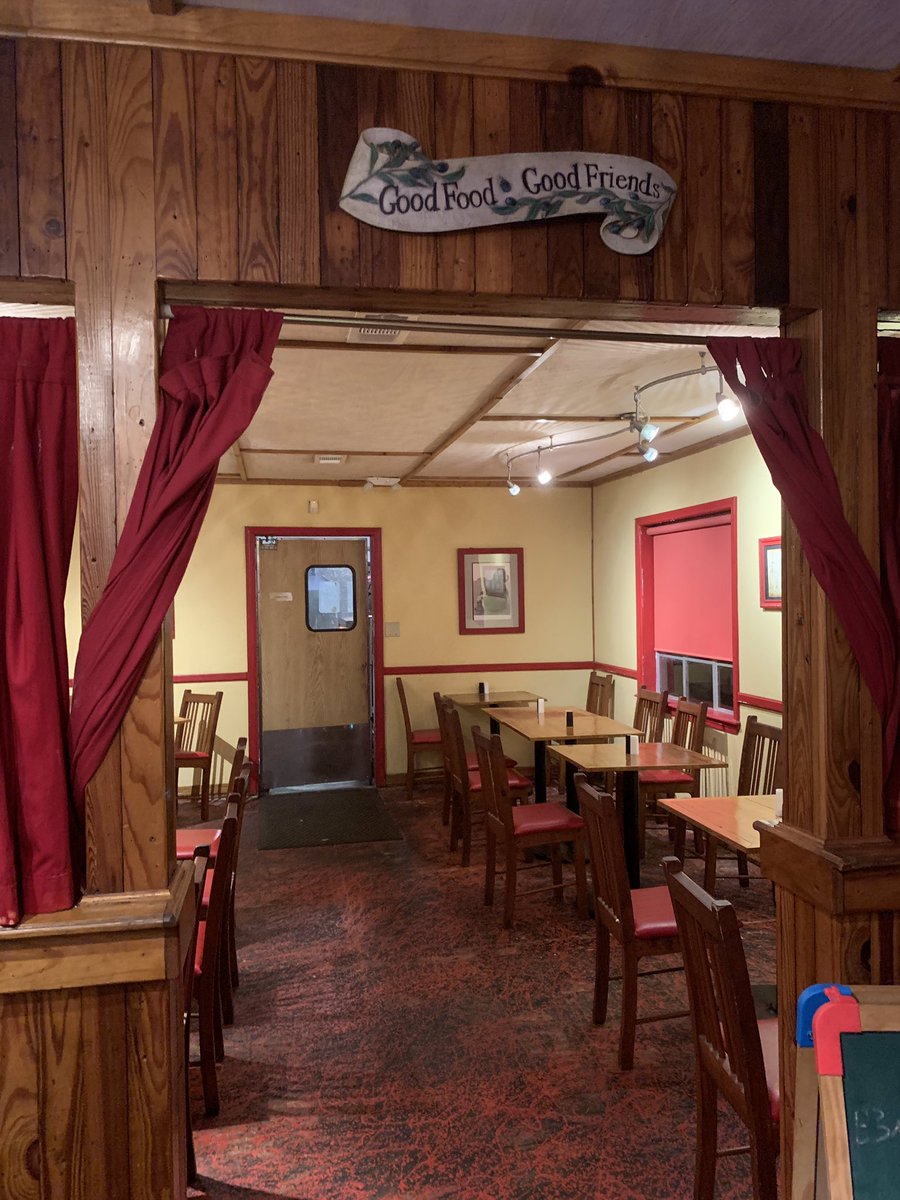 BackroadsStaff's tweet photo. Mark R ended up at Goat Lips in Pensacola, Florida last night. That Greek Burger looks absolutely amazing!! What a fun and eclectic experience! 

#goatlips #pensacola #Florida #eclectic #foodbloggers #foodwriter #foodphotography #travelbloggers #travelwriter #travelidea #foodie https://t.co/H8mpVZBbnb