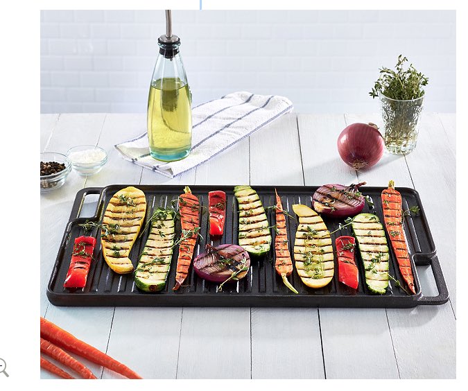 gzchef's tweet image. Today is the day! Tune in to @qvc at 12:00 EST to bring my collection to your own kitchen. Don’t miss your chance to grab my Safe Slice Mandoline, Cast Iron Baker, Dual Sided Griddle and brand new Fresh Day Boat Scallops. Comment your favorite product! #ProForHome