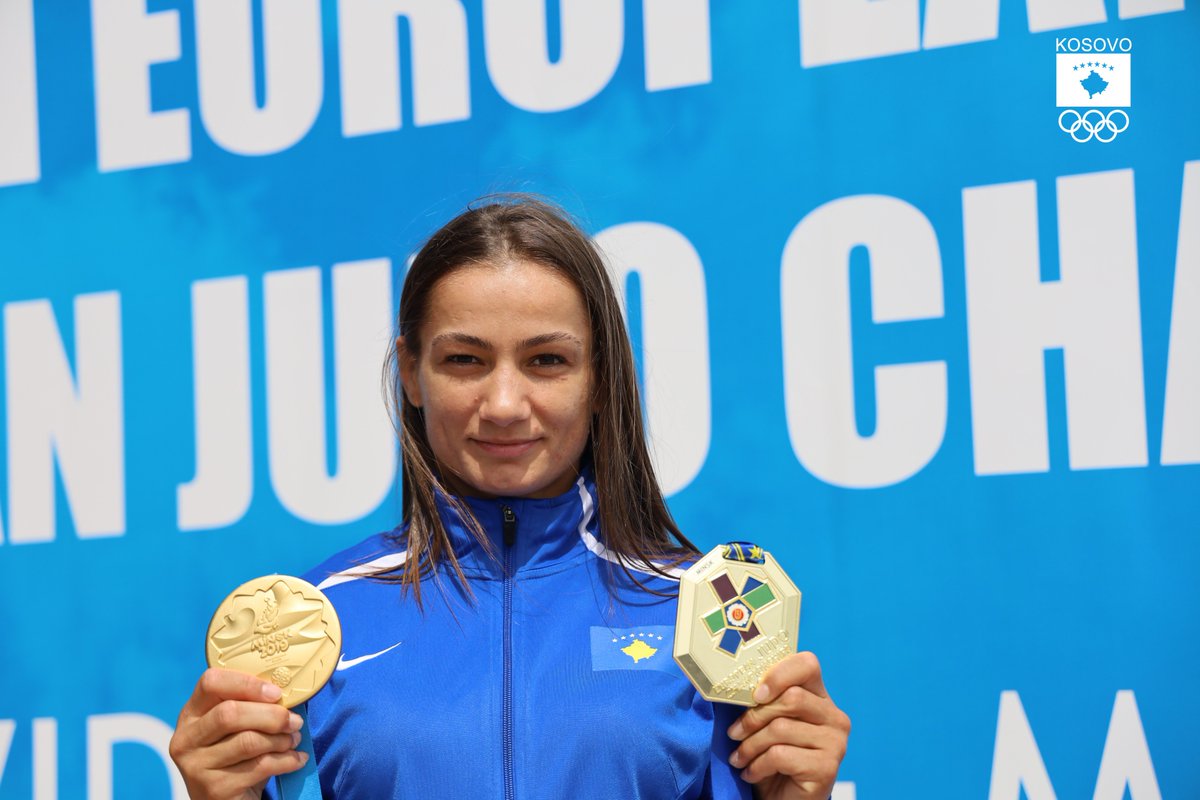NOCKOSOVO's tweet photo. Best greetings for all 🇽🇰Albanians🇦🇱 from our two prides: Majlinda Kelmendi🥇🥇 &amp; Nora Gjakova 🥈🥈👌👌👏👏

#Minsk2019 #TeamKosova #YoungButReadyToWin @imageofkosovo @TeamAlbanians @KosovaJudo https://t.co/4mUeTnX8NH