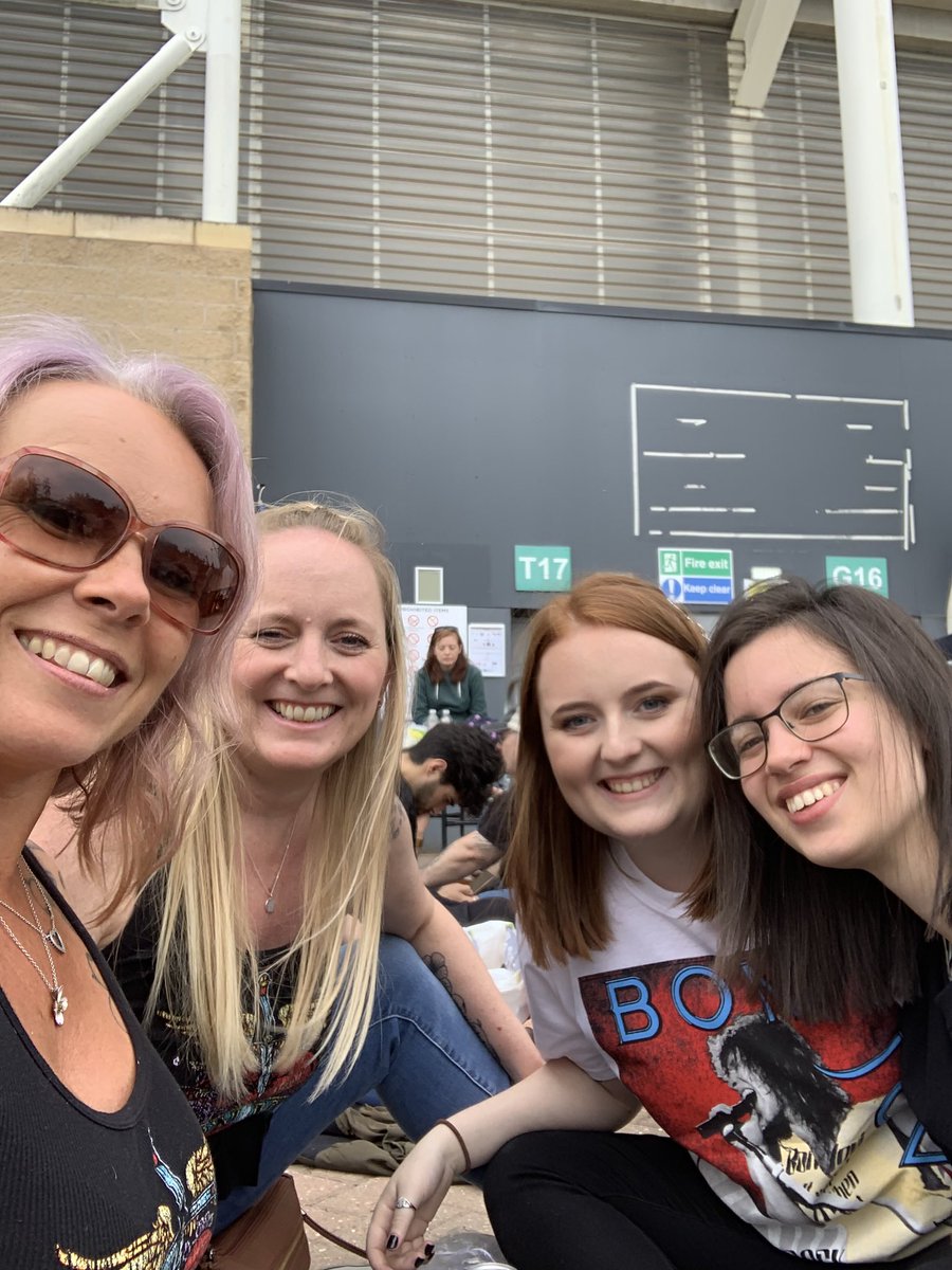 KerrieD_RN's tweet photo. @BonJovi ready and waiting in Coventry, ‘we’re not old just older’ we bought the next generation along too!!! #bonjoviMemories https://t.co/ybfcYlXGKE