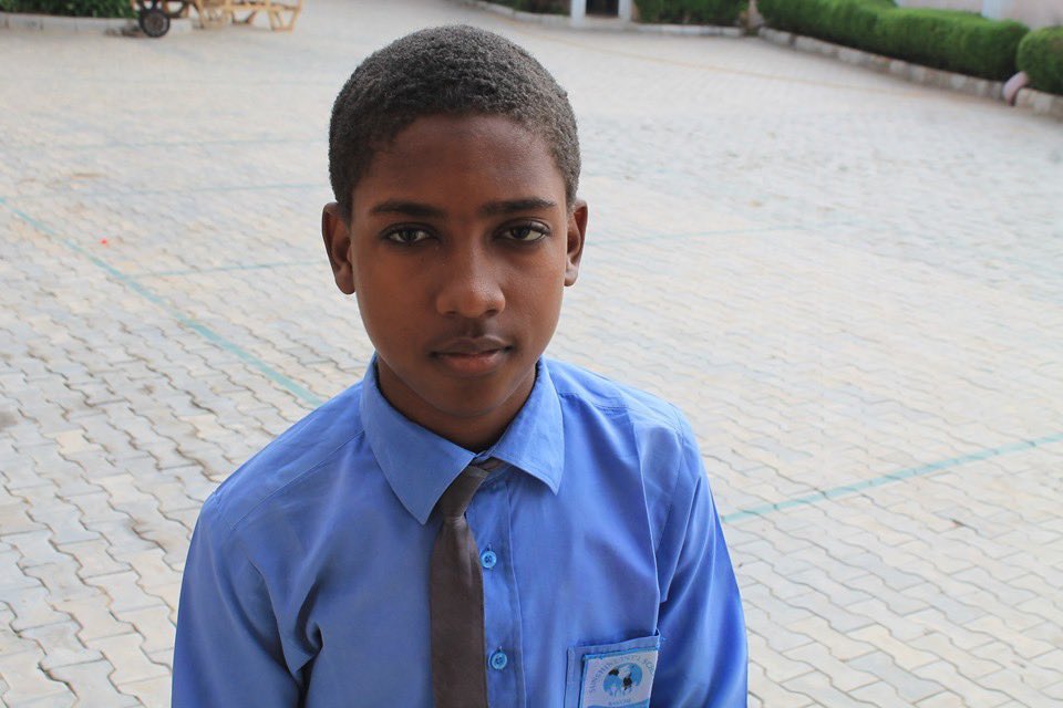 A THREAD! Meet Sunshines Genius-Yusuf Adamu Ibrahim, he is a student of Sunshine International School Bauchi. He won a GOLD MEDAL Award in the 2015 AMC 8 (American Mathematics Competition). 1/5