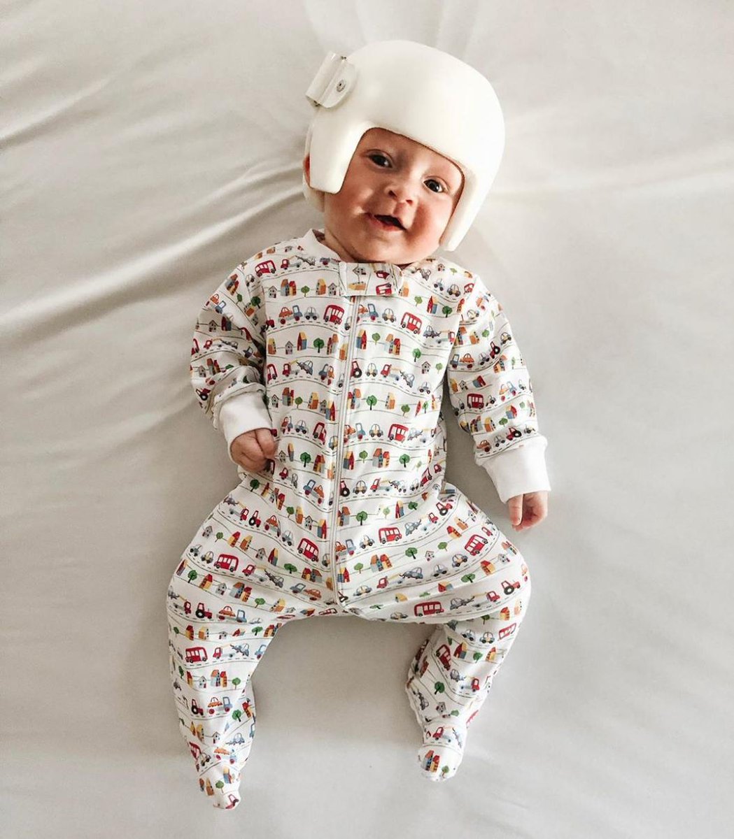 When you and your outfit are cute enough to stop traffic🚦❤️ We love this shot of baby Clive in his Traffic Footie!🚙 Thanks <a href="/kjo/">Joao Gomes</a>.terhaar for sharing!

Shop the Traffic collection for your little mover!
ow.ly/qKLT50uJbTd