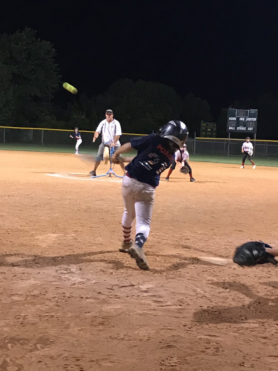 drpoage's tweet photo. JPs last at bats last night and she decides it's time to shoot her arrows. This girl... @OU_Softball @grace_10_green #shootyourarrow https://t.co/SQ5AaspNWS