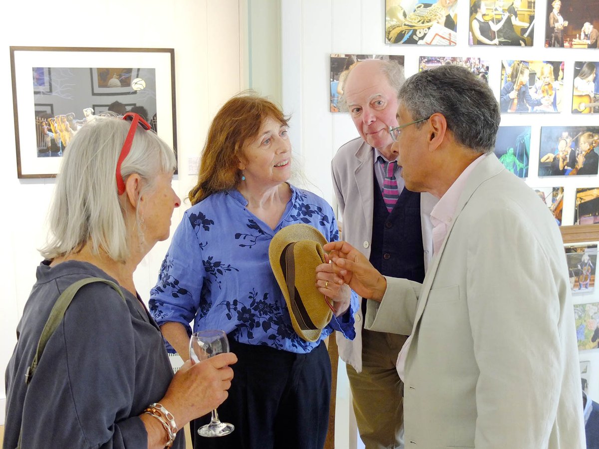 tony_nandi's tweet image. Pics of my opening yesterday @Studio_Linden , by the wonderful Harold Chapman: in his 90's and still snapping. @Deal_Music_Arts @DealHighStreet @VisitDeal