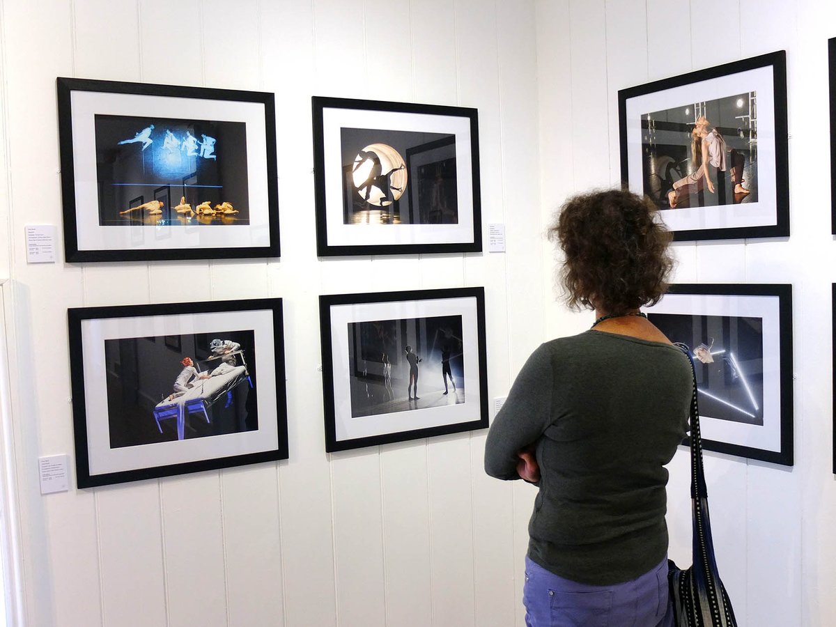 tony_nandi's tweet image. Pics of my opening yesterday @Studio_Linden , by the wonderful Harold Chapman: in his 90's and still snapping. @Deal_Music_Arts @DealHighStreet @VisitDeal