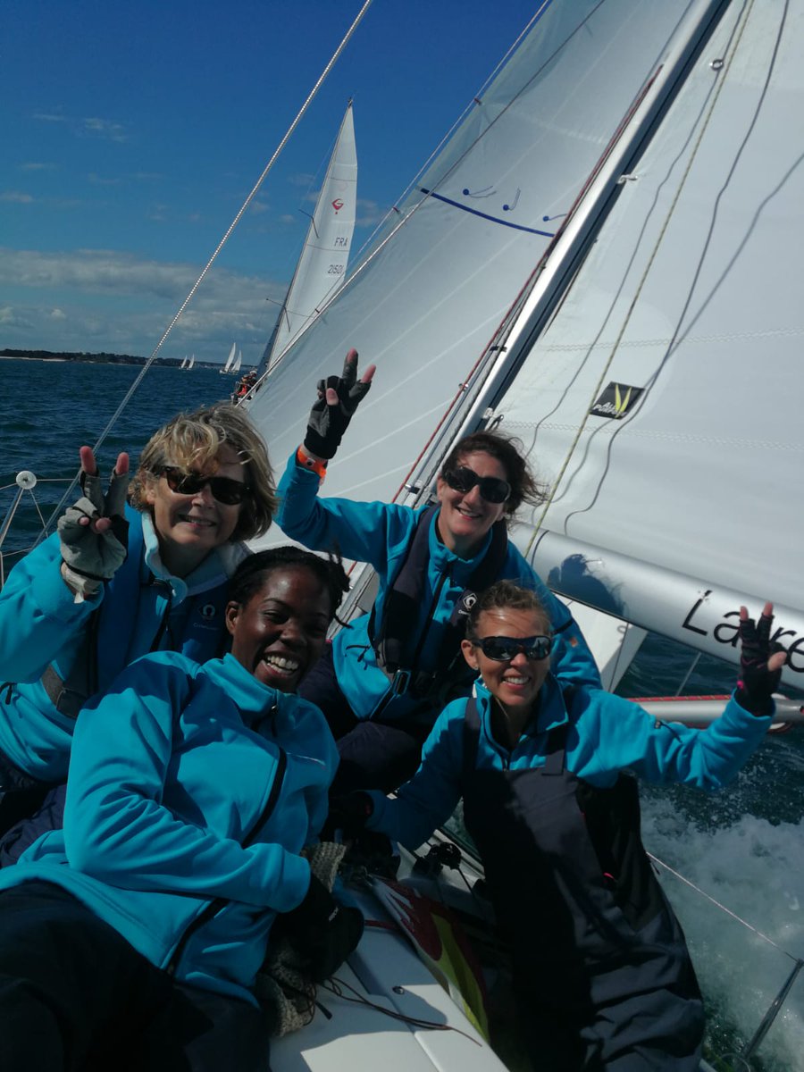 HRspirit_Orange's tweet photo. #HRspirit l'équipage mixte,  termine 25 ème sur 40 bateaux. 8 places de mieux qu'en 2018 #ArmorCup2019 https://t.co/38b2fzW7Cf