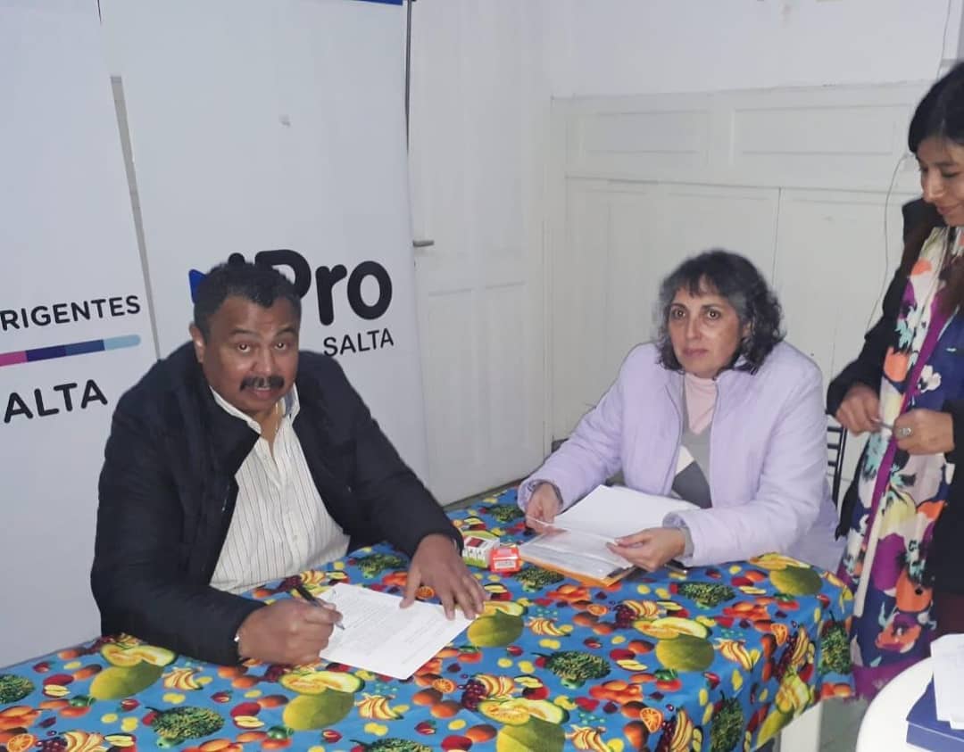 partidofe's tweet photo. #CIERREDELISTAS, NUESTROS PRECANDIDATOS 
DIPUTADOS NACIONALES:
José Ibarra, Salta
Alejandro Poli, https://t.co/3ryCKGHOQR.
José Liguen, Río Negro
Cesira Arcando, Santa Fe
Sebastian Ruiz, La Rioja
A DIPUTADO PROVINCIAL:
Natalia Sánchez Jáuregui, Pcia. de https://t.co/3ryCKGHOQR. https://t.co/xJ7q6qhMQs