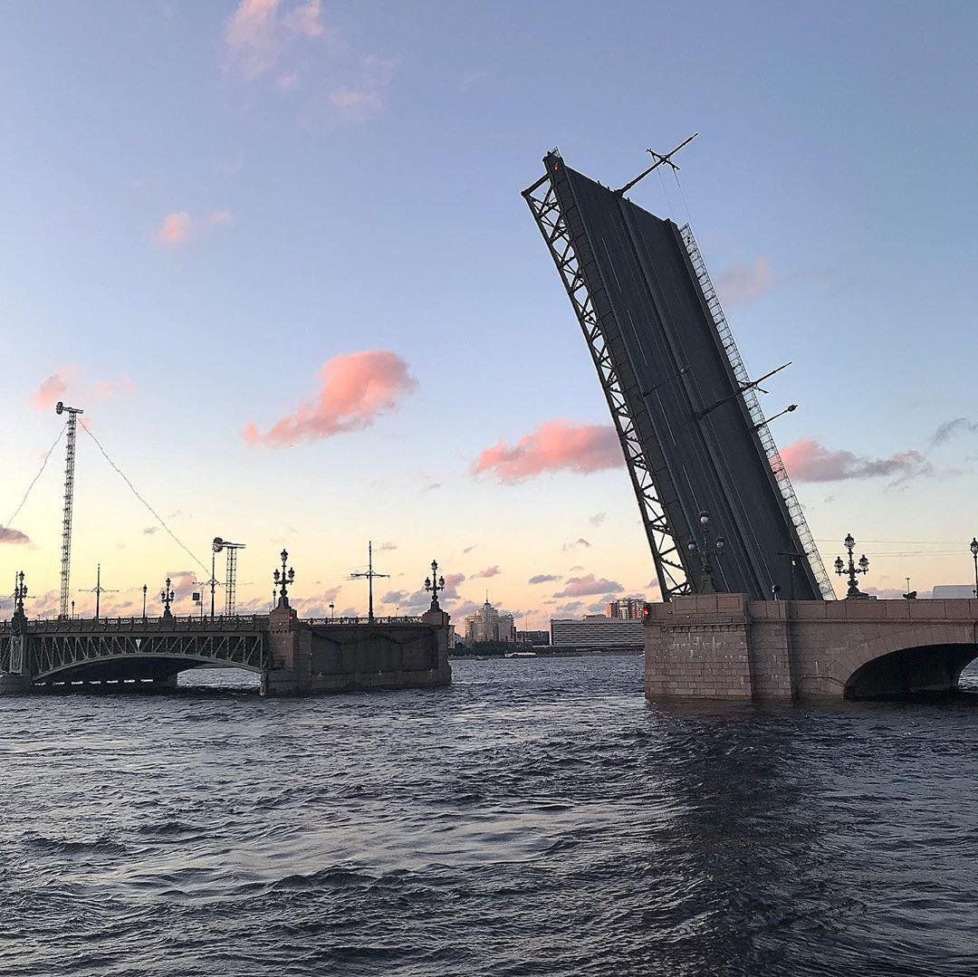 Троицкий мост развод