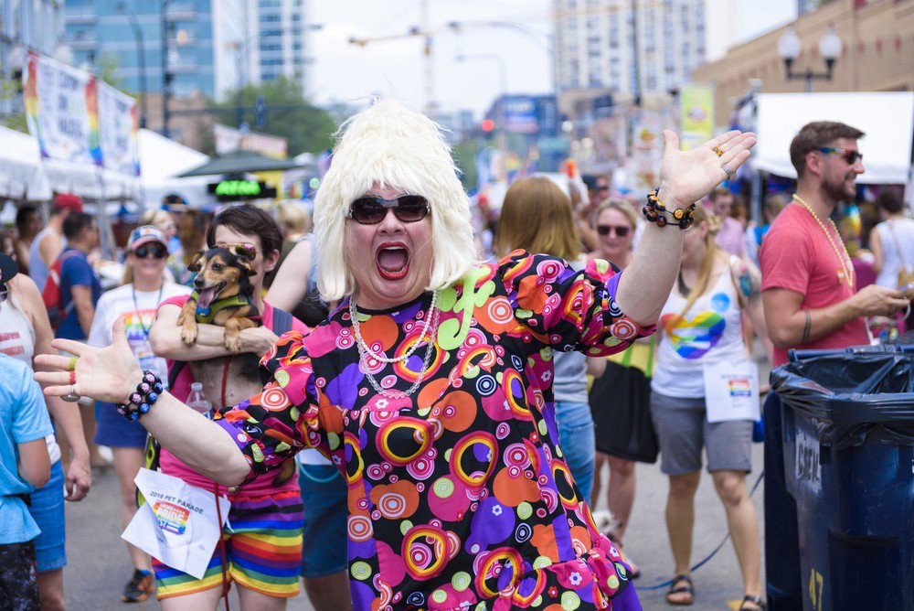 GoPride.com (@gopride) on Twitter photo 'Hot Dog!' Miss Foozie leads Pet Parade Sunday at noon on.gopride.com/2FuIr6G
#chicagopride #chicagopridefest #lgbt #lgbtq #lgbtchicago #gaychicago #boystown <a href="/Northalsted/">Northalsted</a> #pride2019 'Hot Dog!' Miss Foozie leads Pet Parade Sunday at noon on.gopride.com/2FuIr6G
#chicagopride #chicagopridefest #lgbt #lgbtq #lgbtchicago #gaychicago #boystown <a href="/Northalsted/">Northalsted</a> #pride2019