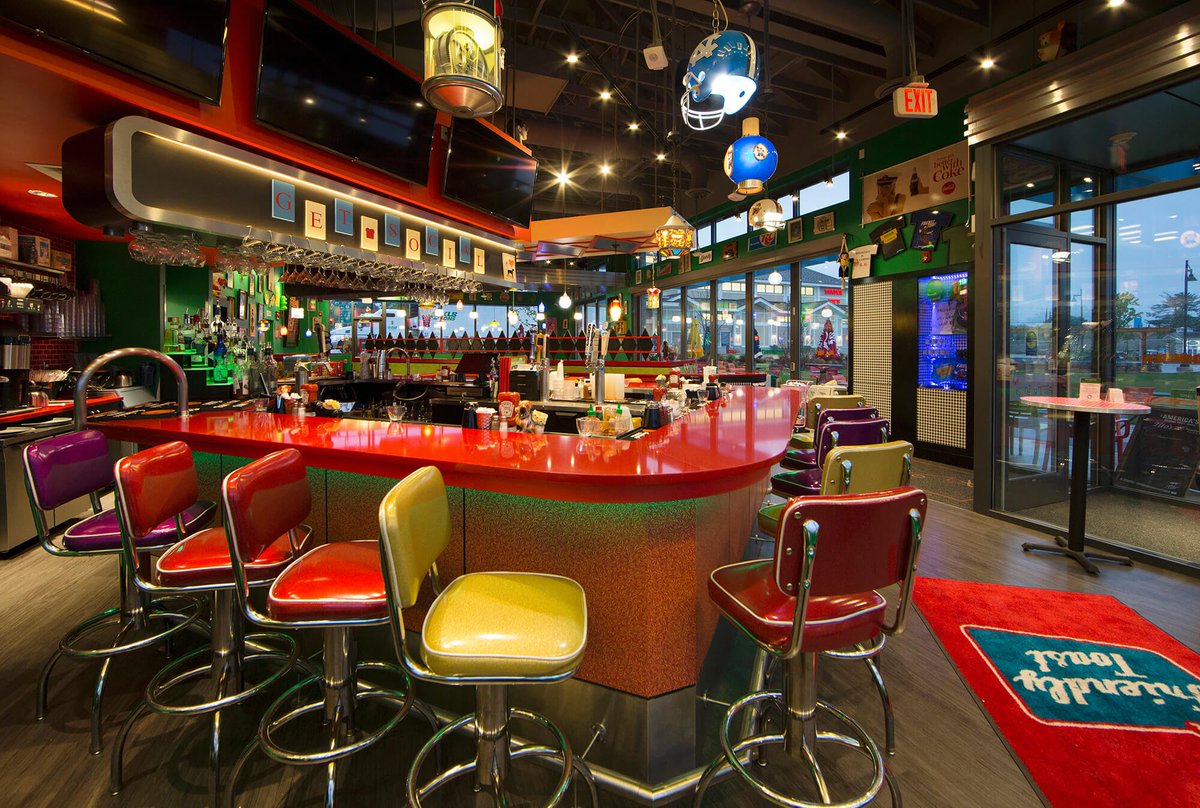BerkeleyBuildCo's tweet photo. On this beautiful Sunday, why not pop into @_FriendlyToast in Bedford, NH, for some fabulous food, funky decor, and full bar! 
#BBCProjects
#TheFriendlyToastBedford

https://t.co/cct0zZh2Sg https://t.co/8YZT9FfgGr