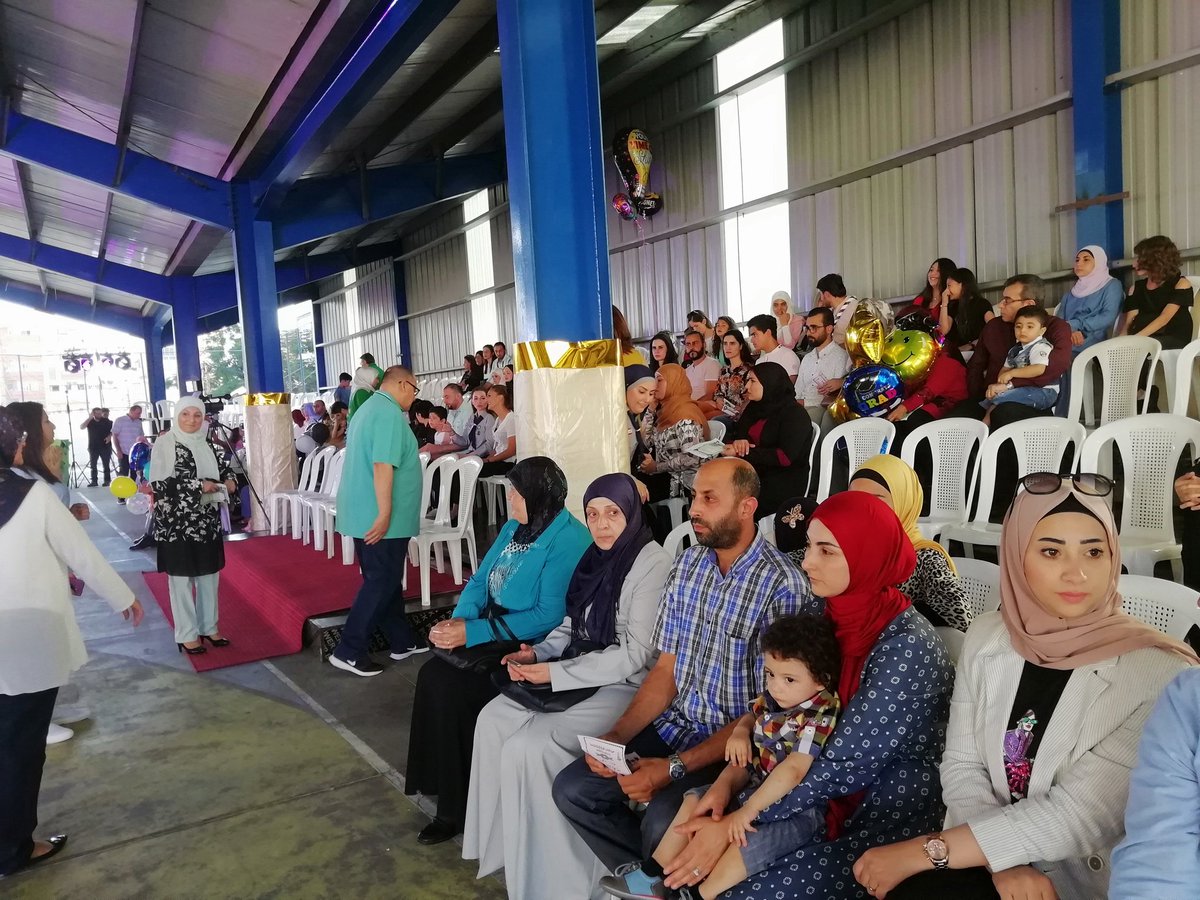 Dawha parents are excited and waiting for the Party to begin #preschoolgraduation #بقيمنا_نرتقي @DawhaHighSchool <a href="/FThaalby/">Feda Thaalby</a>