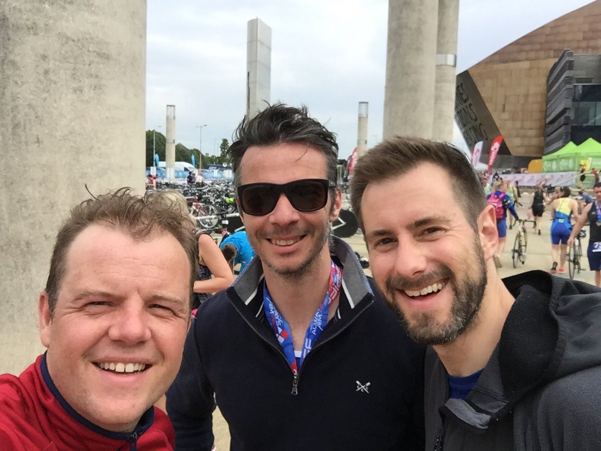 mr_davies6's tweet photo. Diolch i @aahevents am drefnu treiathalon gwych heddiw. Braf gweld y Gymraeg yn cael lle haeddianol. Oh a PB fyd. #CardiffTri https://t.co/B3GbiM4NgU