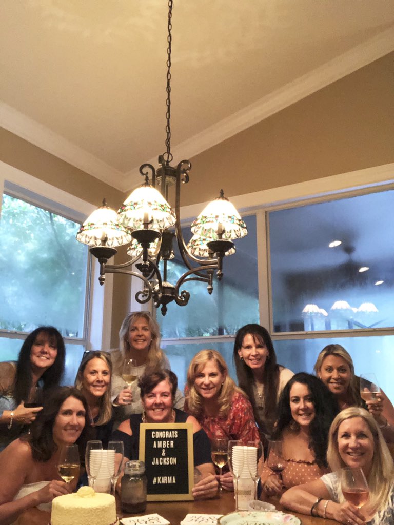 JanelleVann's tweet photo. Great book club night! Loved it in Tampa Bay!🎂💍@ReeseW @LivConstantine2 #karma #TheLastMrsParrish https://t.co/lgDsBuwe7f