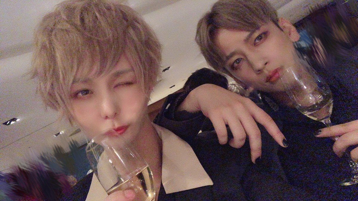ひきフェス打ち上げ 志麻たんと乾杯 楽しくてちょと酔っ払いました ドレスコード Luz ルス 5thtour Eleven のイラスト ひきフェス打ち上げ 志麻たんと乾杯 楽しくてちょと酔っ払いました ドレスコード Luz ルス 5thtour Eleven のイラスト