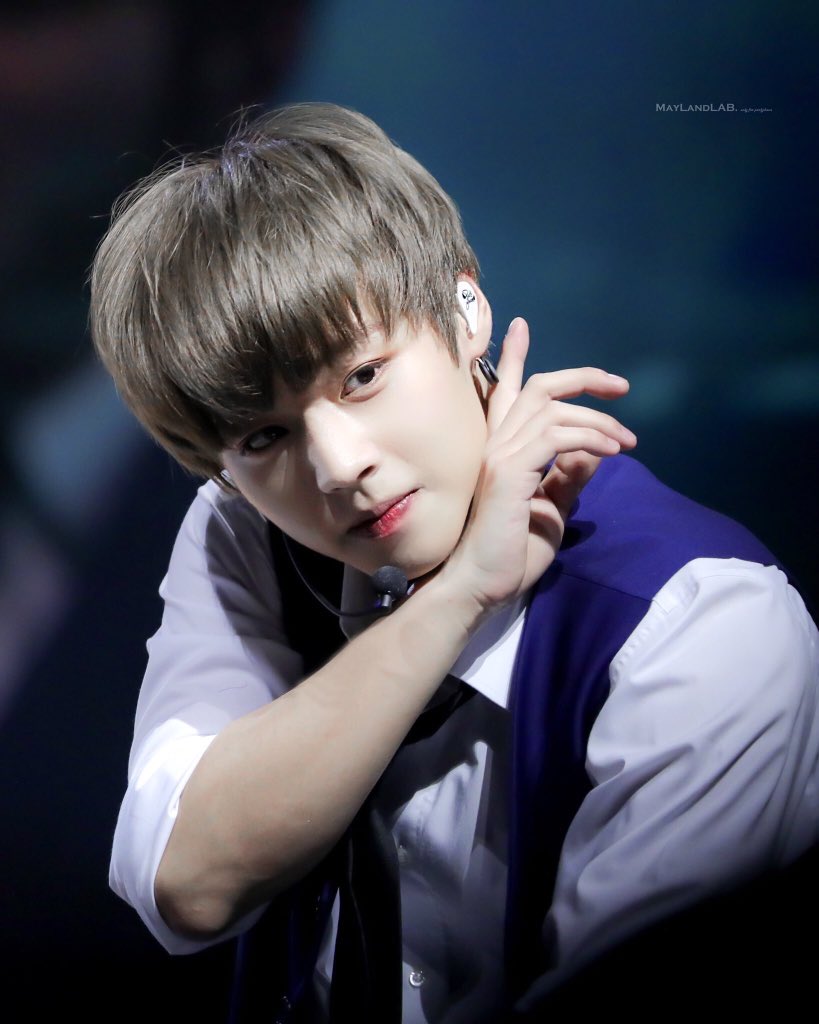 n년전 오늘의 박지훈 tweet media