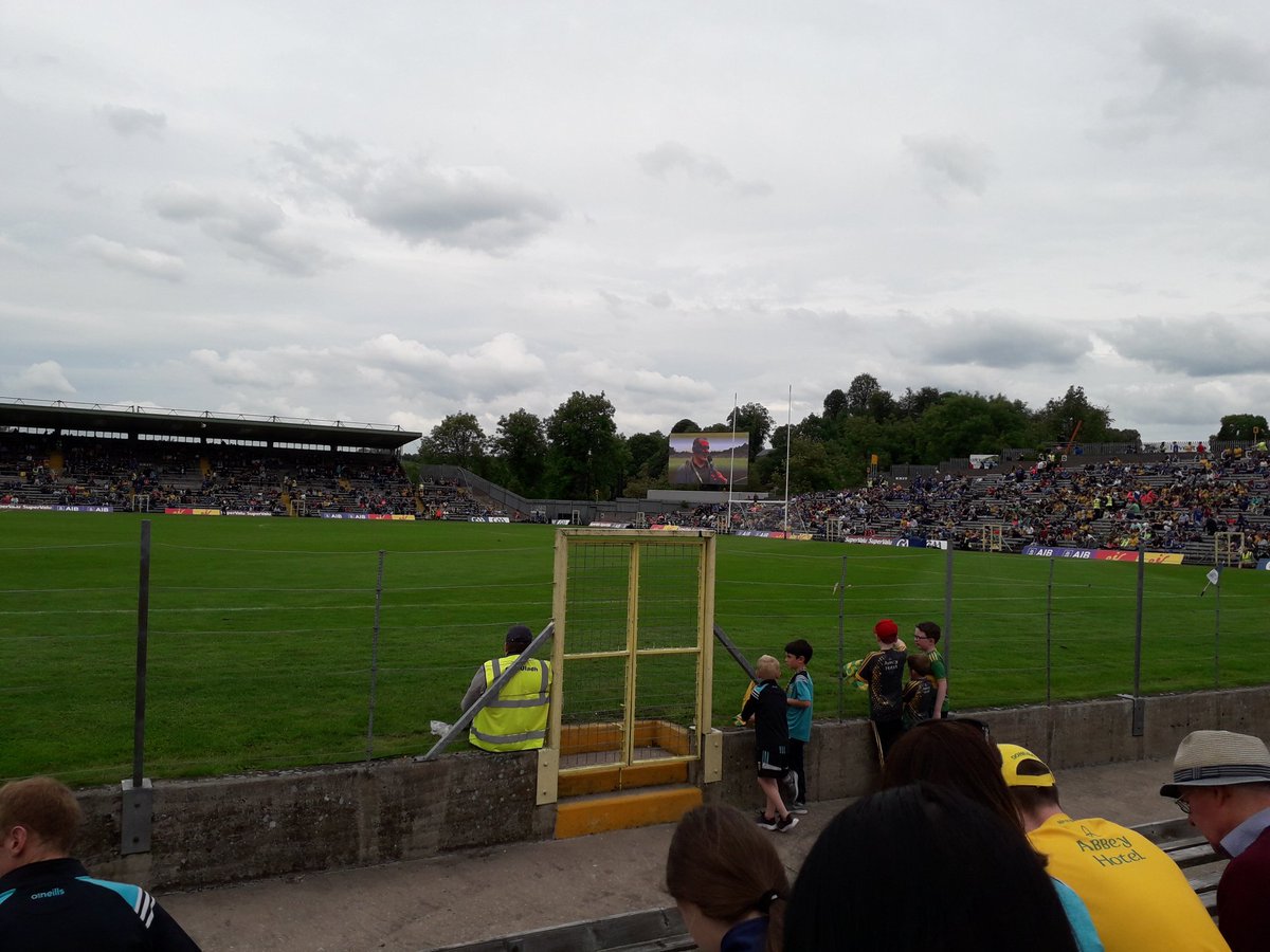 McGarveyKevin's tweet photo. Filling up nicely here in Clones. Hope weather holds now and that #Donegal hold their nerve. #UlsterFinal #RaceforSam https://t.co/sTkrxuDbvA