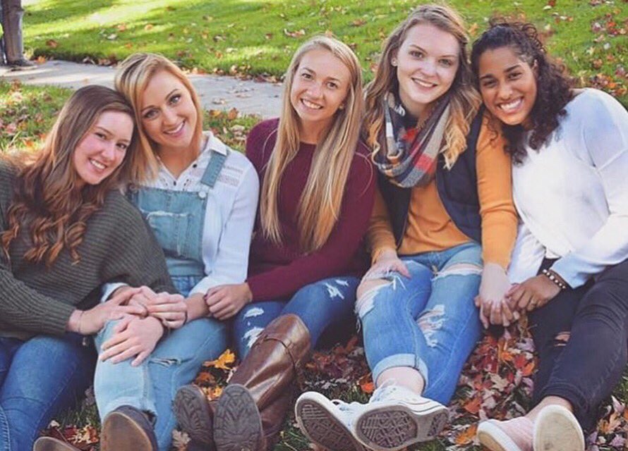 BakerFSLife's tweet image. 55 days until sorority formal recruitment begins 😍 Fall in love with a group of sisters this fall by signing up for recruitment using the link below or in our bio 🍂
•
Bakeru.edu/recruitment