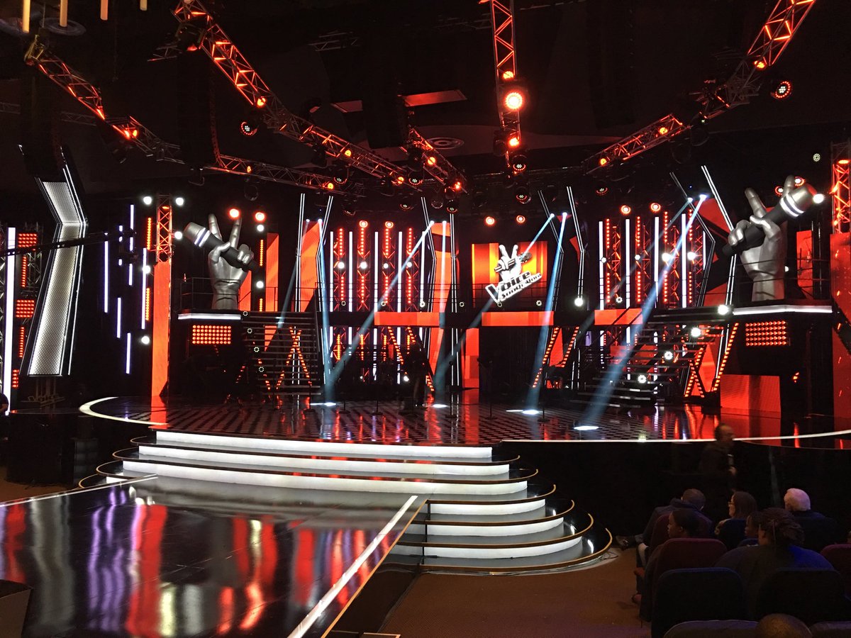 This stage is about to EXPLODE! 💥 5 minutes to #TheVoiceSA live. Tune into ⁦<a href="/MNet/">M-Net</a>⁩ 101. ⁦<a href="/DStv/">DStv</a>⁩