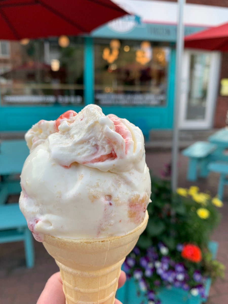 TheMerryDairy's tweet image. Sun on Sunday means a free cone to all named Shannon in honour of #ShannonWoeller of the #CANWNT national team as they prepare for their game against #SWE Monday at 3pm! Don't s see your name on the national team roster? Just come in and send a cheer to #CanadaRed! Details below!